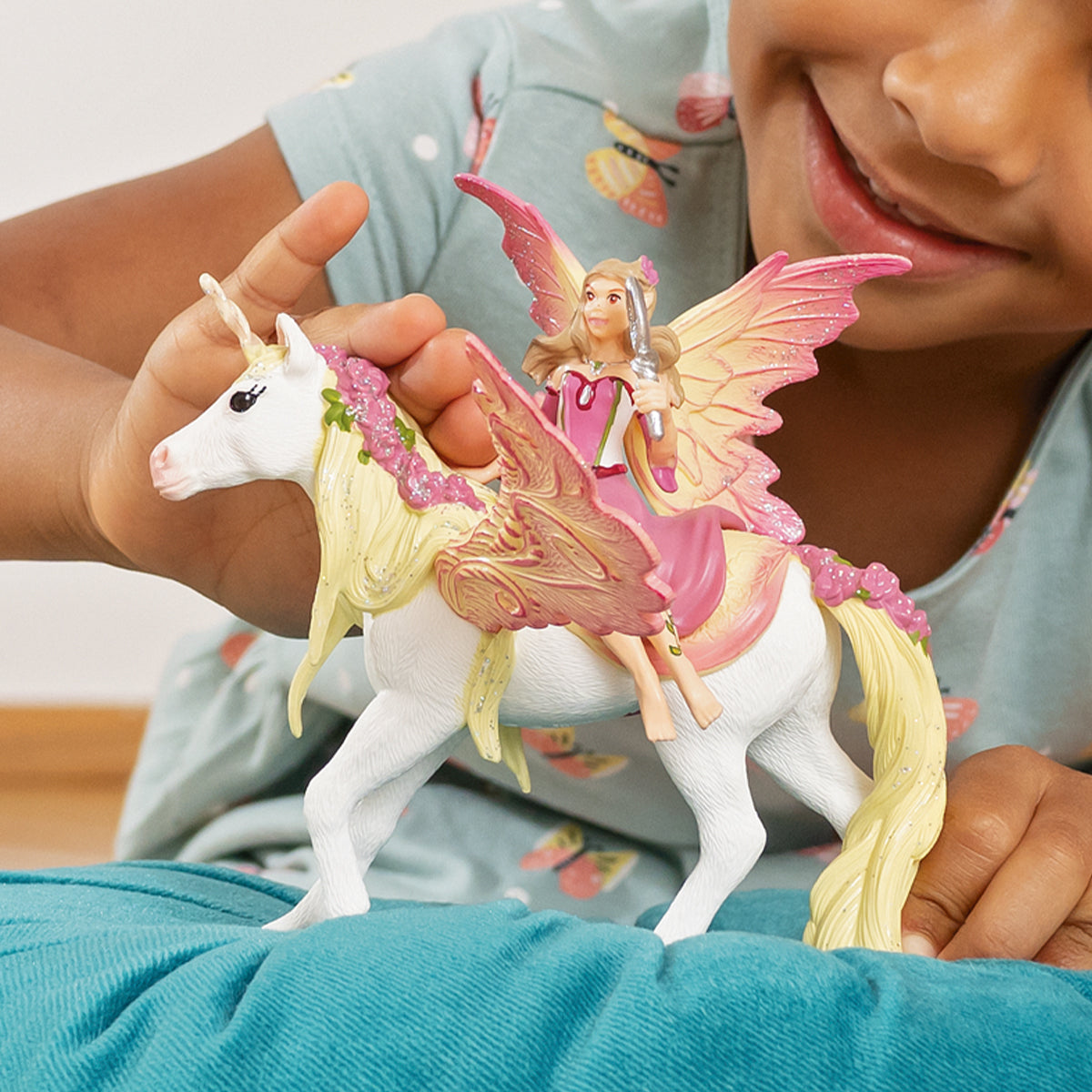 Feya met pegasuseenhoorn